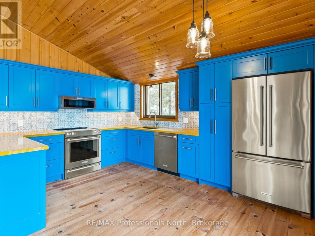 1011 Serpentine Lane, Mountain Lake