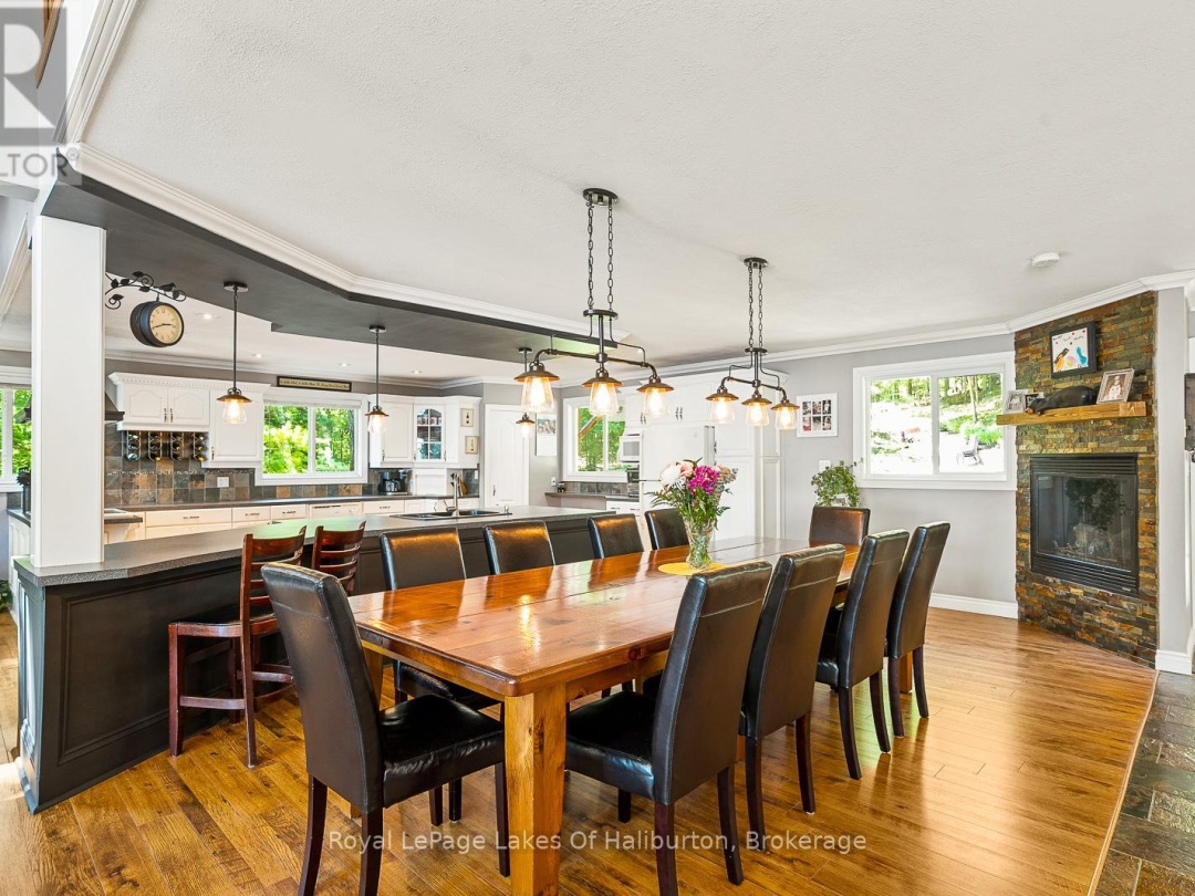 1047 Balmoral Lane, Trooper Lake