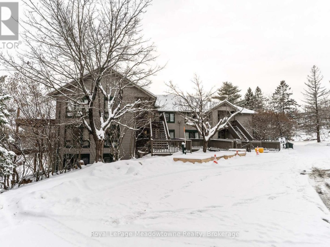 301 - 34 DEERHURST GREENS ROAD, 