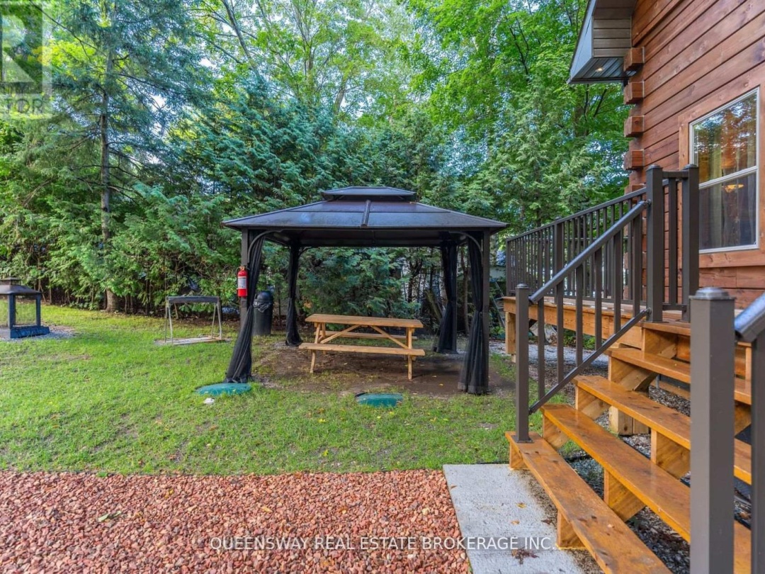 1280 BLACK BEACH LANE, Dalrymple-south Lake