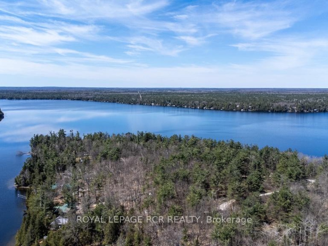 24 Juniper Crescent, Four Mile Lake
