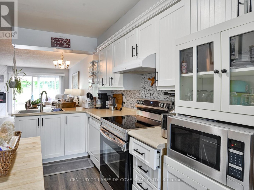 UNIT 36 - 11 LAGUNA PARKWAY, 