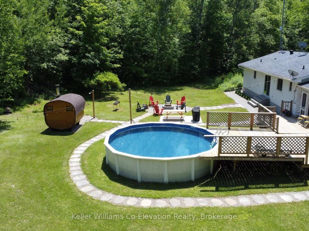 1467 Rosemount Road, Tay