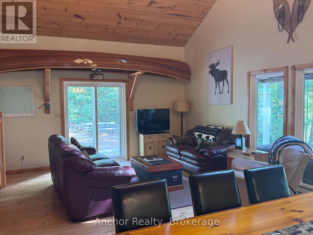10469 LITTLE HAWK LAKE, 