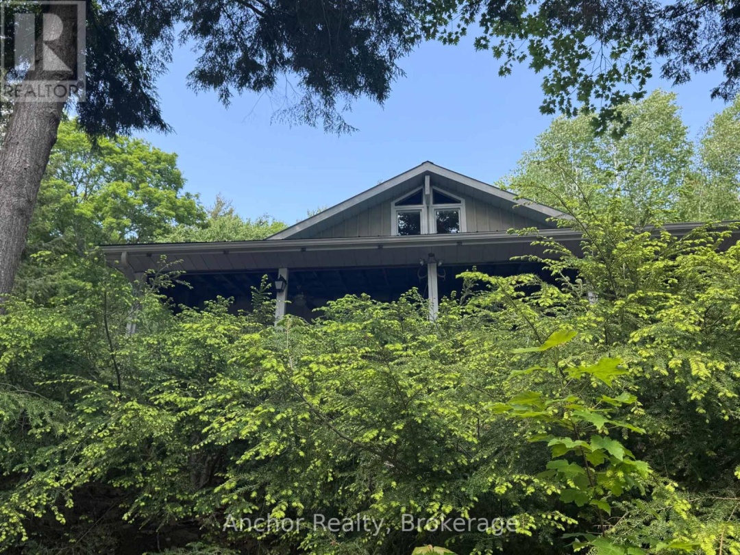 10469 LITTLE HAWK LAKE, 