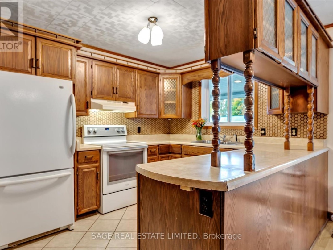 510 County Road 36, Pigeon Lake