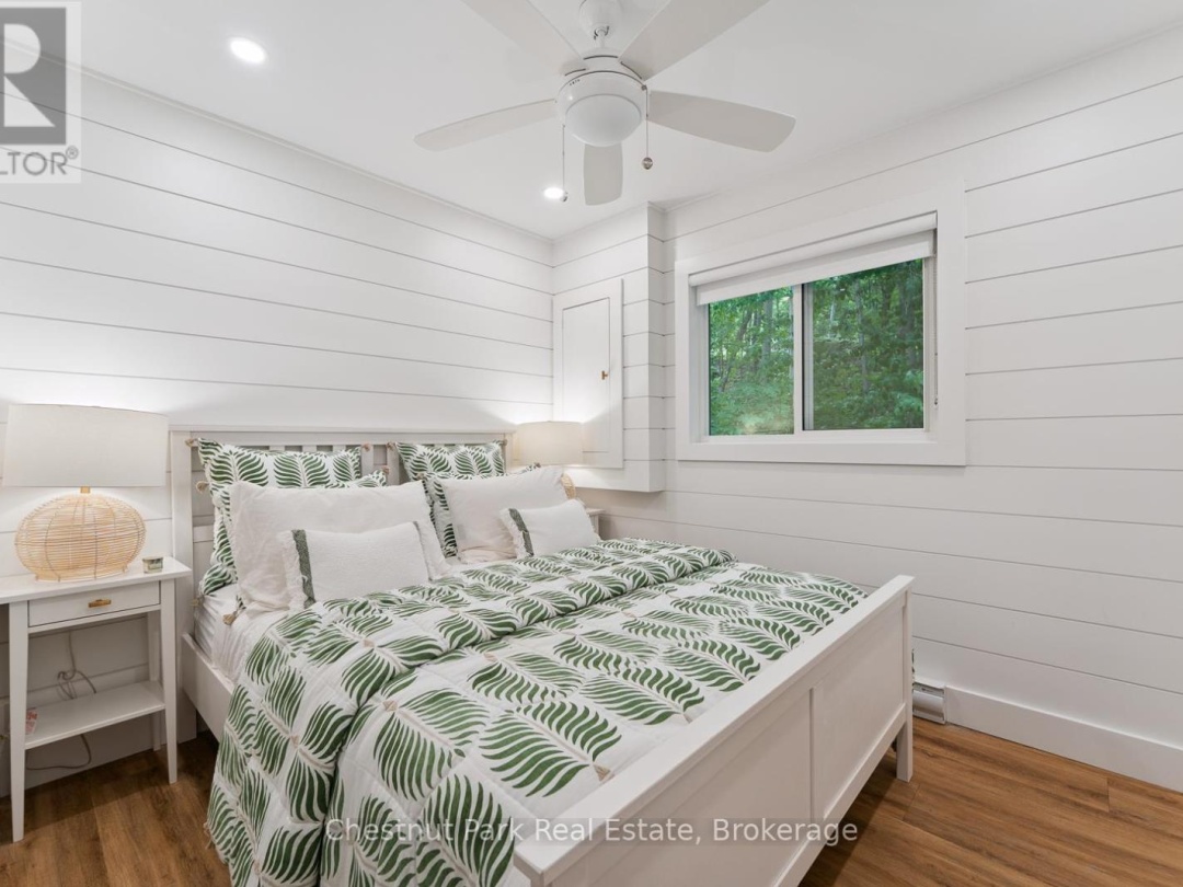 44 MILLER ISLAND, 