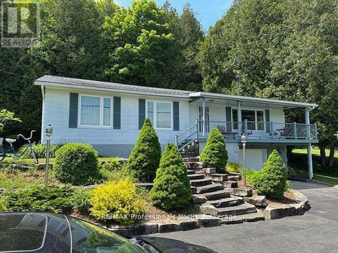 1981 HORSESHOE LAKE ROAD, Horseshoe Lake