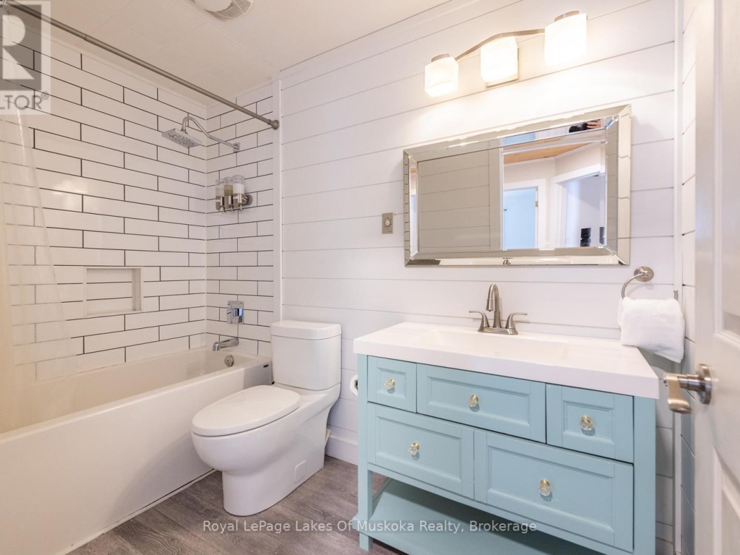 1420 Limberlost Road, Pell Lake