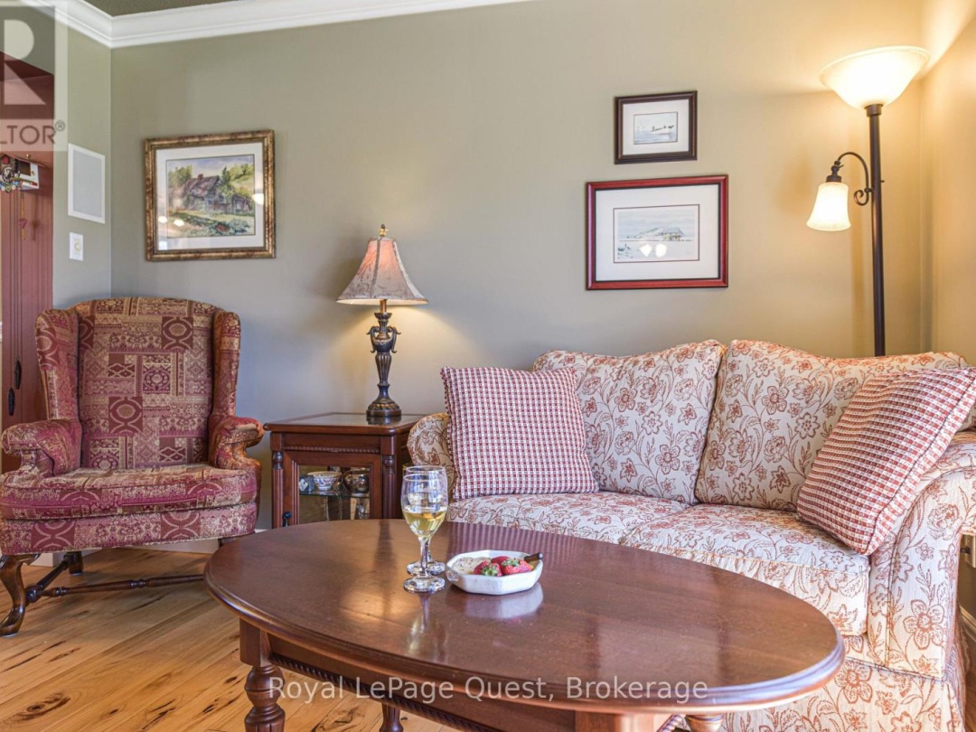 46 Maplewood Parkway, Lake Simcoe