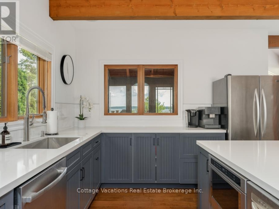 1016 Lawland Heights Road, Lake Muskoka