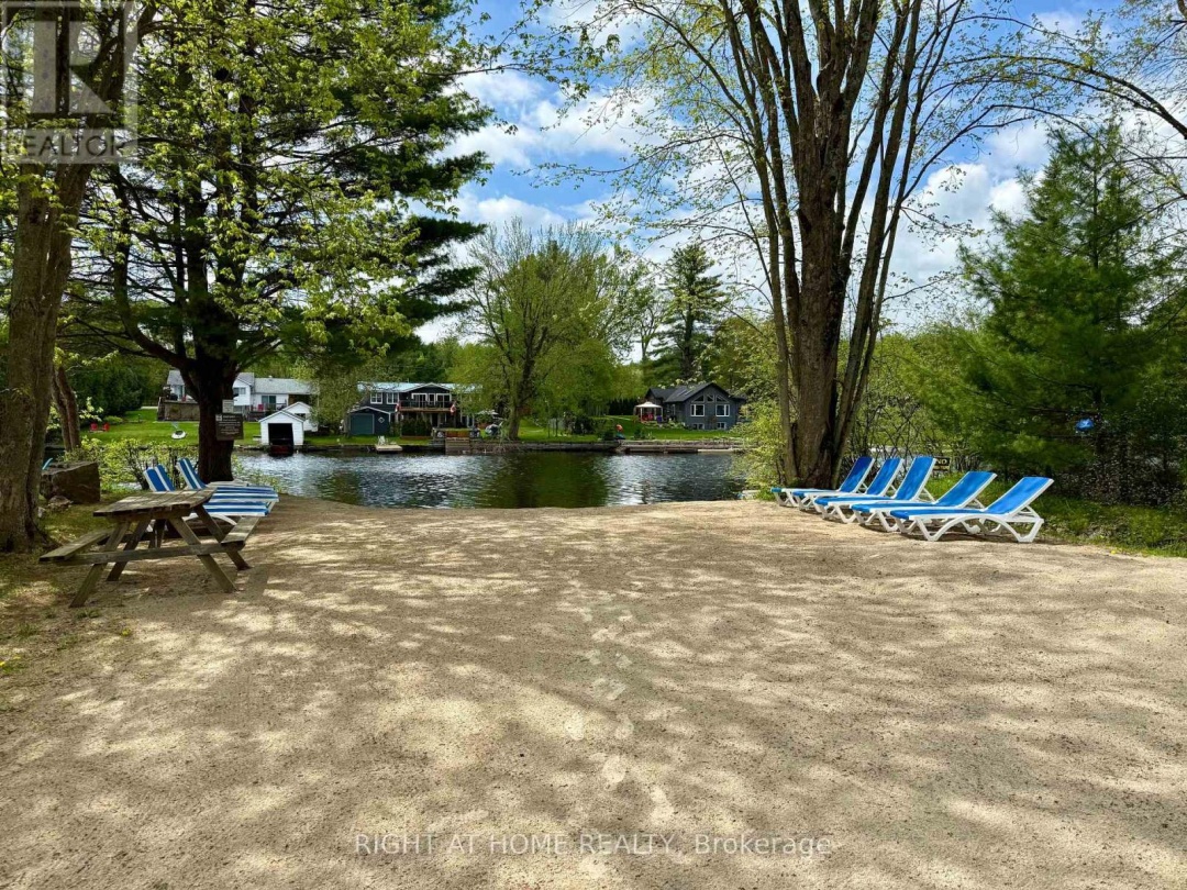 68 1082 Shamrock Marina Raod Road, Severn Lake