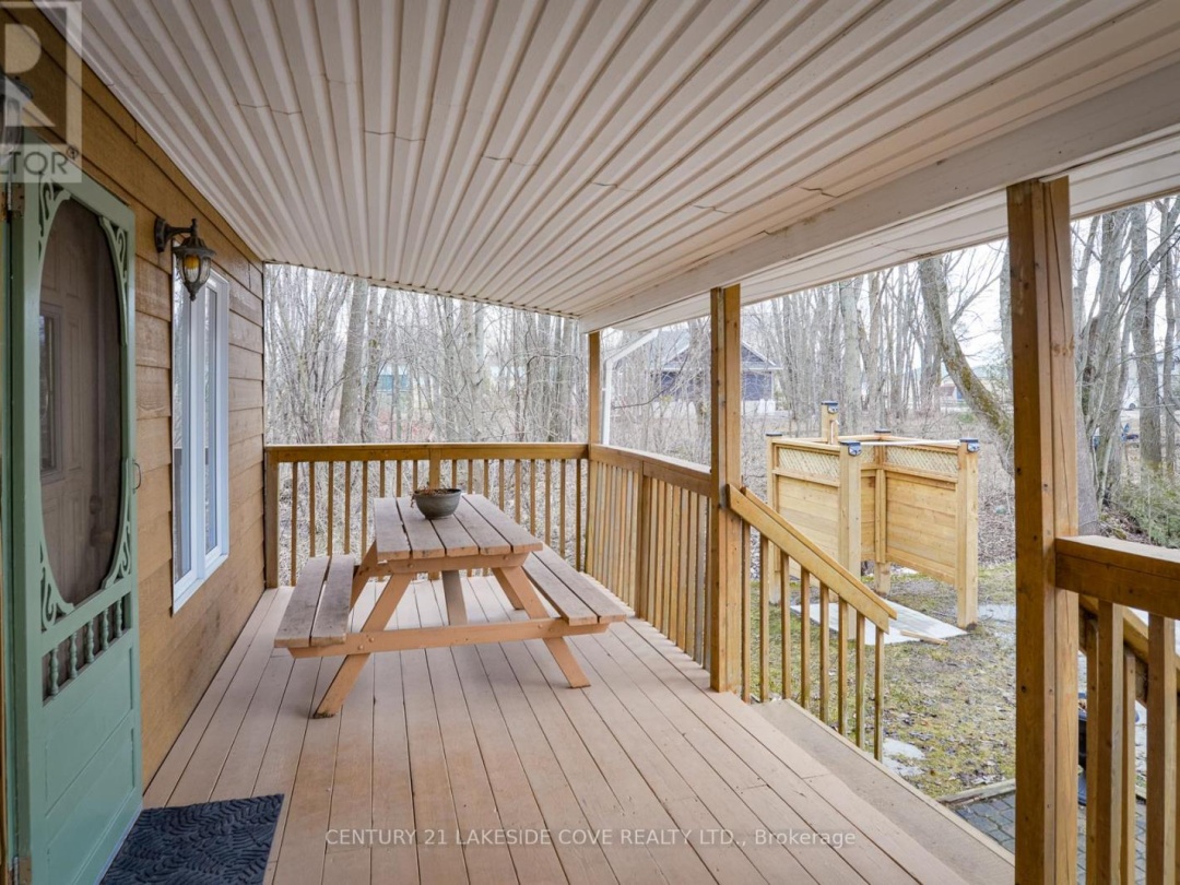 2597 Lakeshore Drive, Ramara