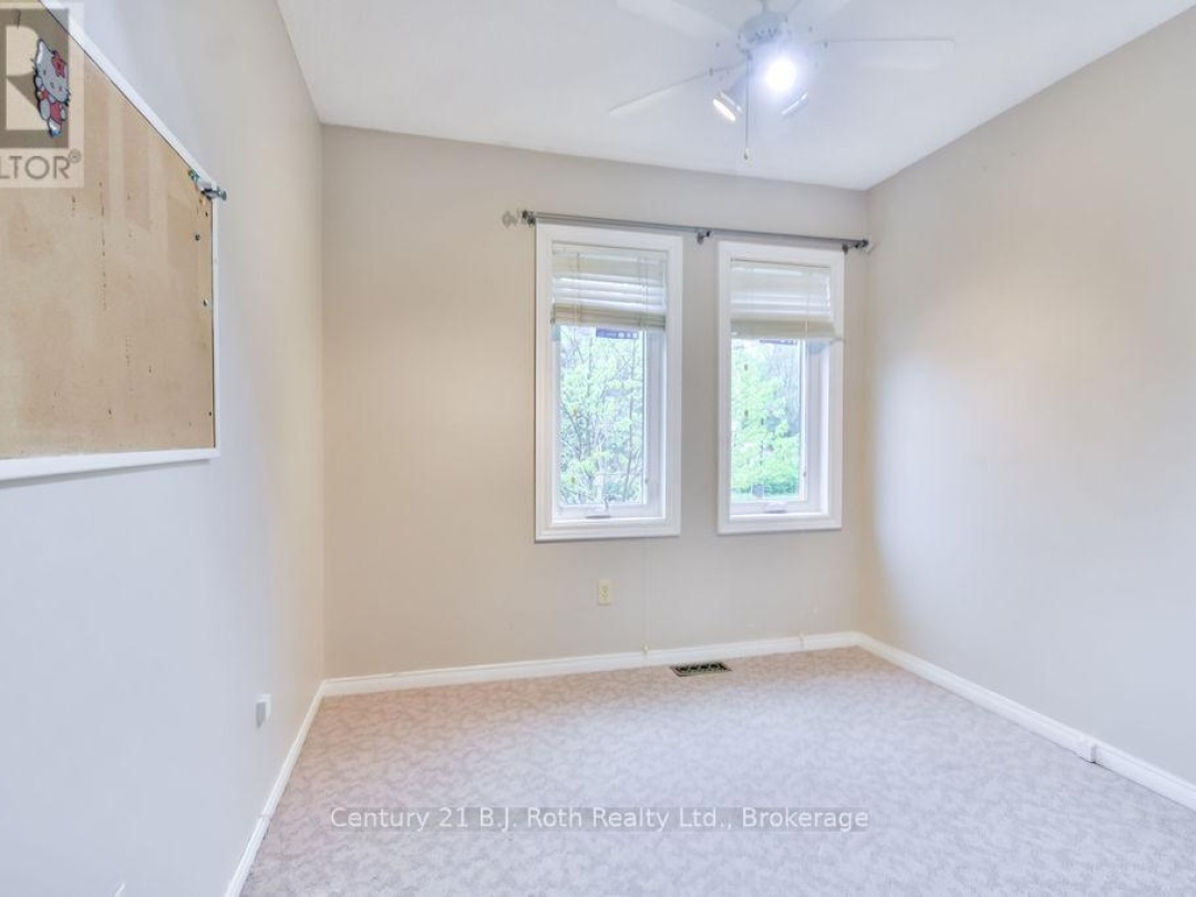 9 492 Laclie Street, Orillia