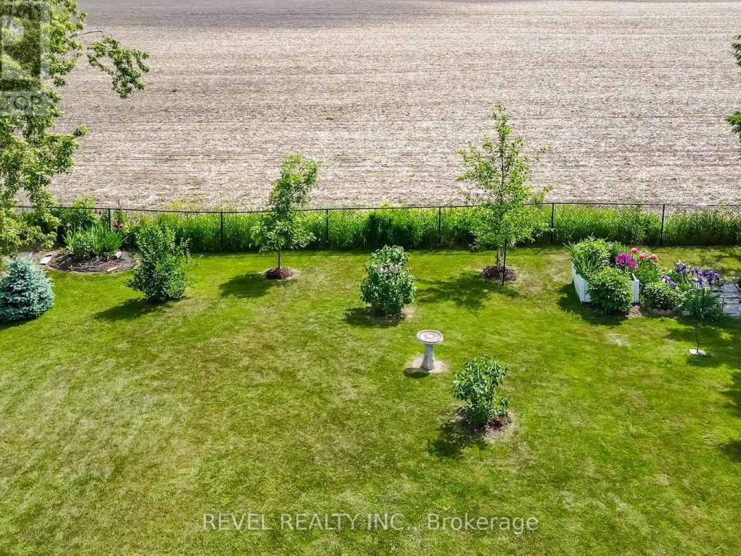 35 BRUCE CRESCENT, 