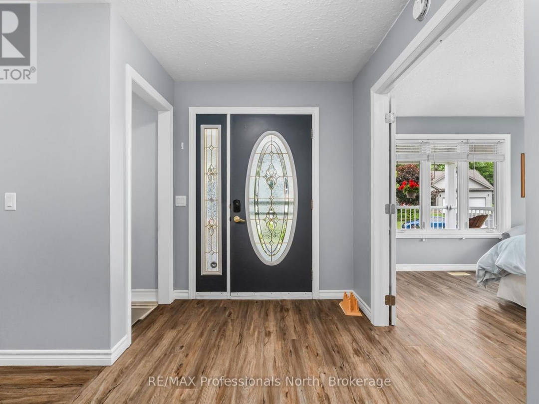 4 RED MAPLE COURT, 
