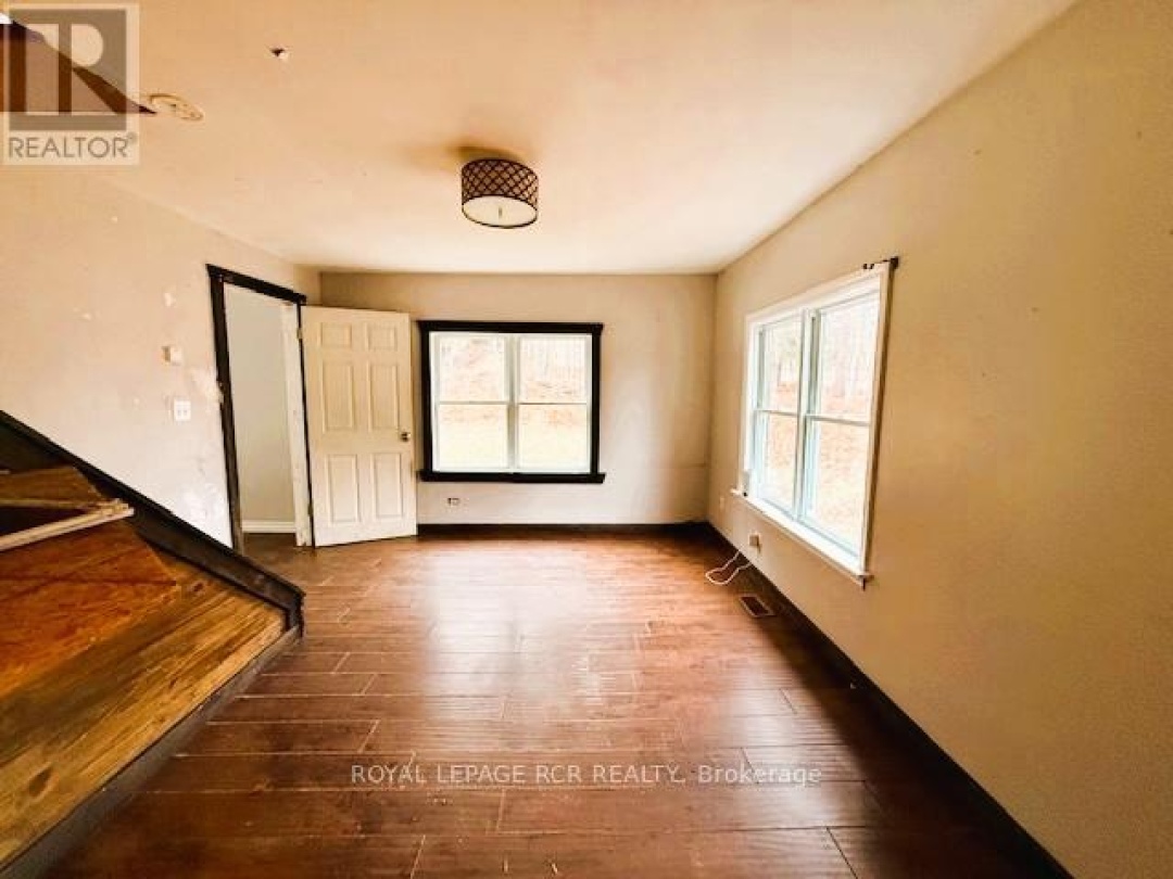 89 TOWN LINE ROAD W, 