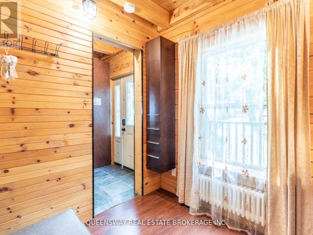 1280 BLACK BEACH LANE, Dalrymple-south Lake