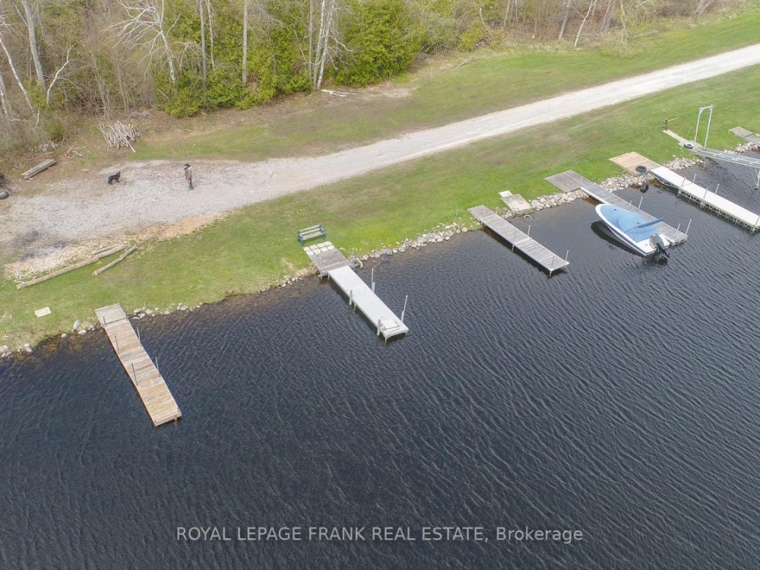 318 Forest Harbour Trail, Pigeon Lake