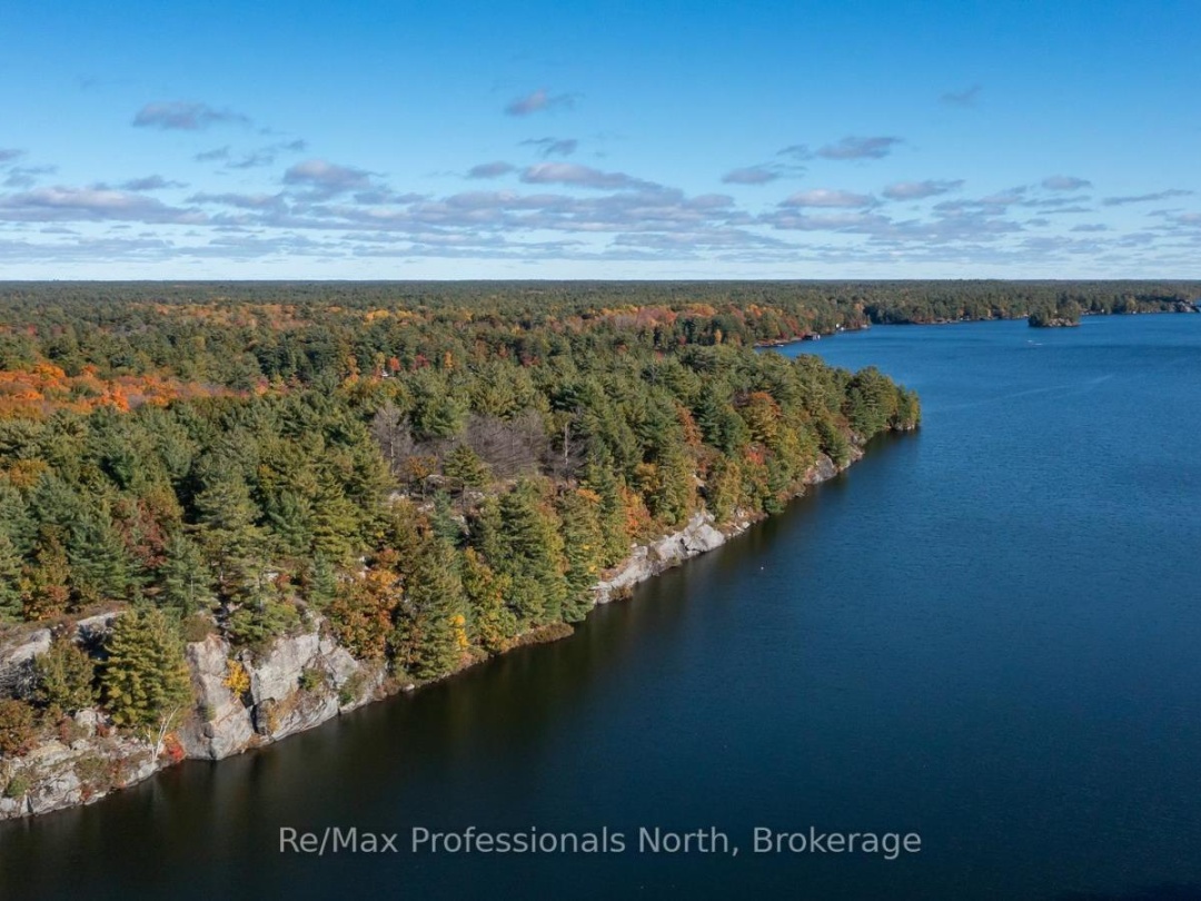 324 Bethune Drive N, Gull Lake