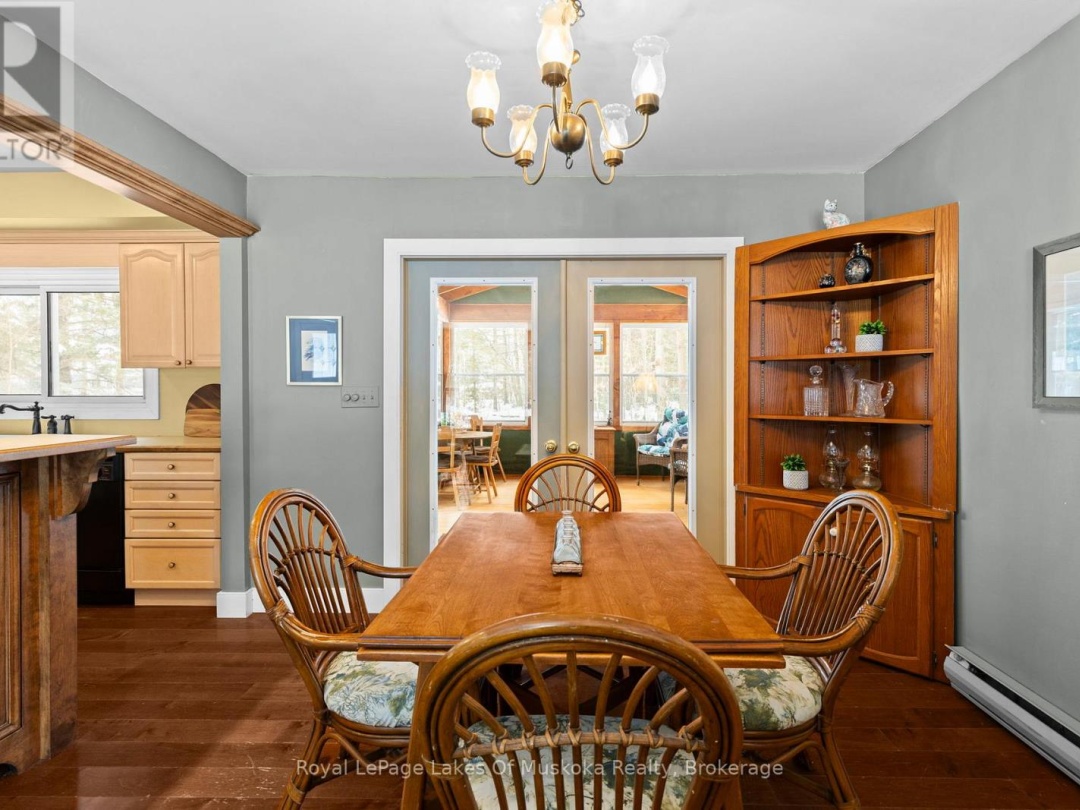 5 BROBST FOREST CRESCENT, 