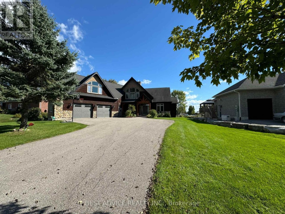 9 Fernwood Lane, Lake Simcoe