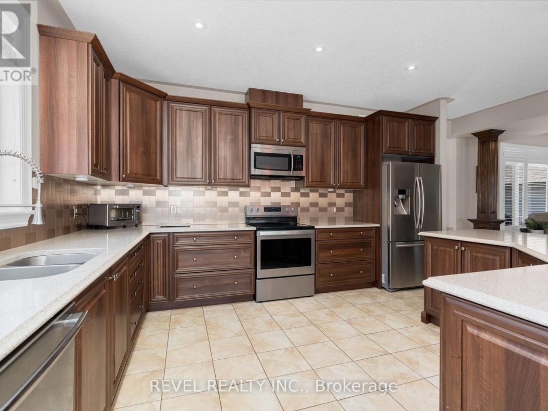 3123 STONE RIDGE BOULEVARD, Orillia