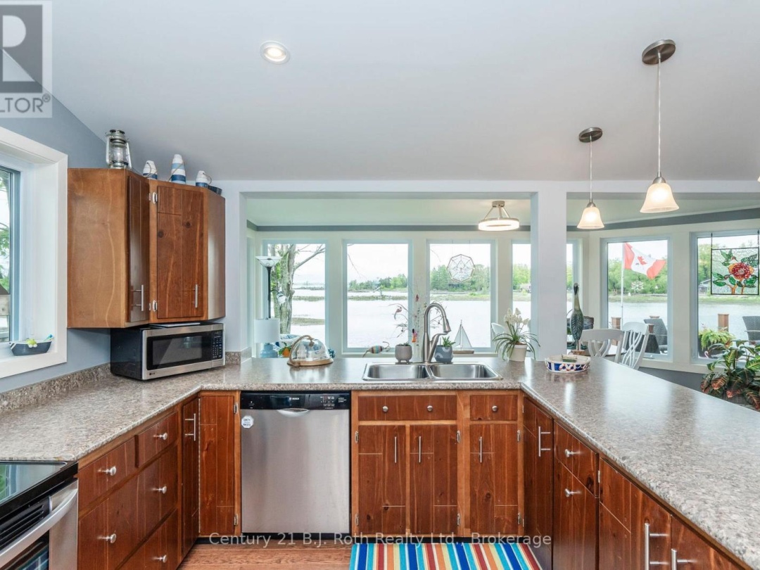 24 WILCOX ROAD, Georgian Bay