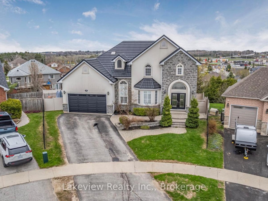 31 CLEOPATRA COURT, Orillia