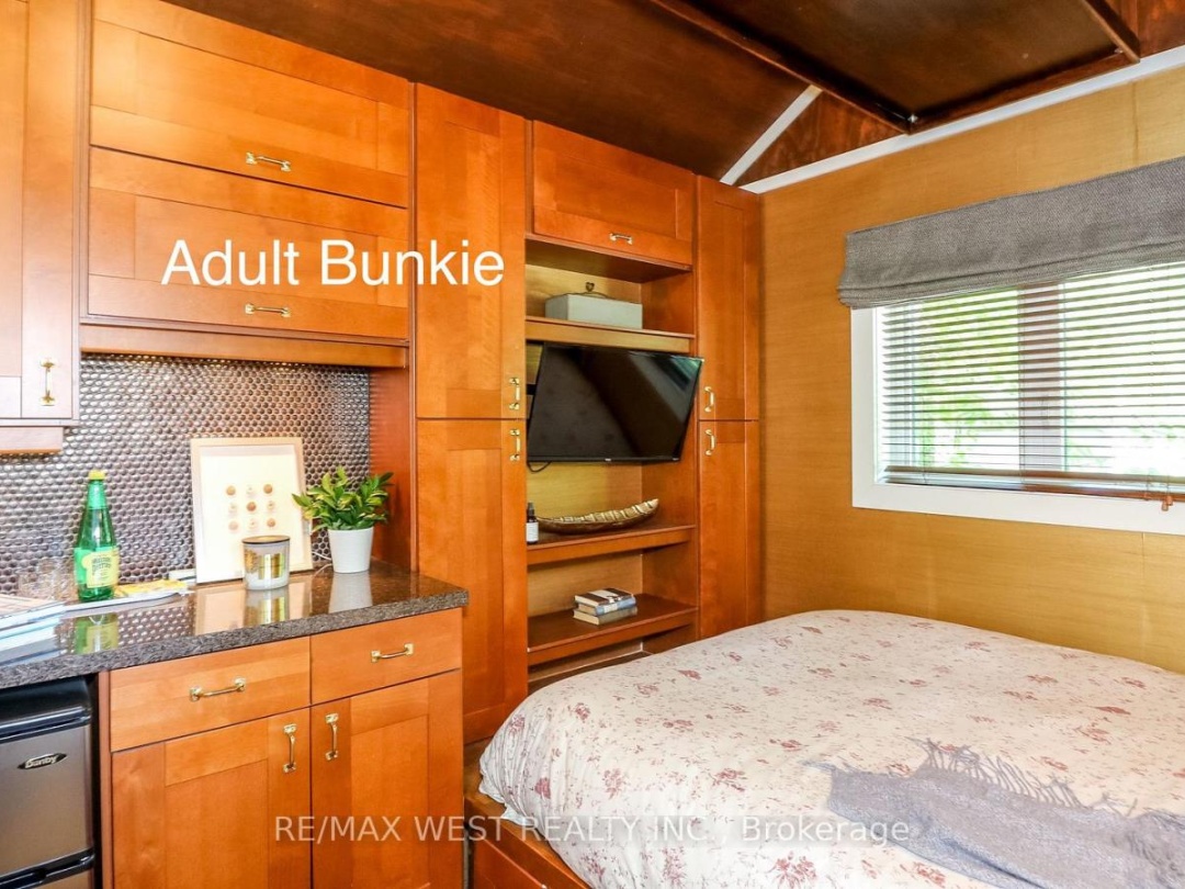 3756 GLENREST DRIVE, 