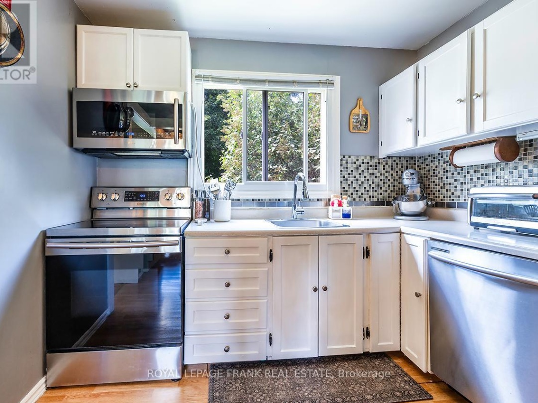 16 SHELLEY DRIVE, 