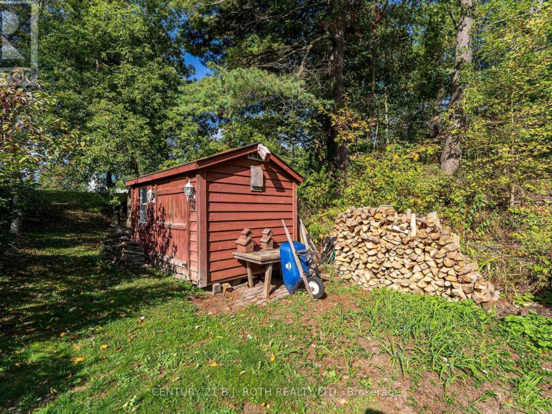 8101 KINGS RIVER ROAD, 