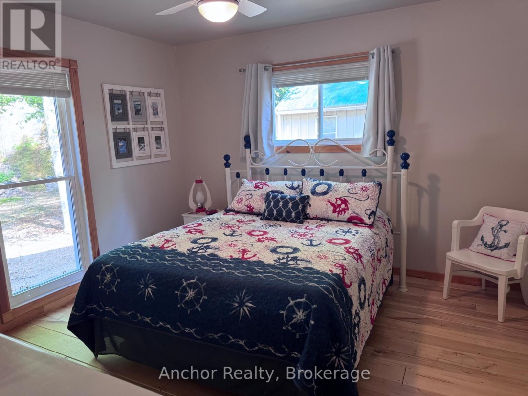 10469 LITTLE HAWK LAKE, 