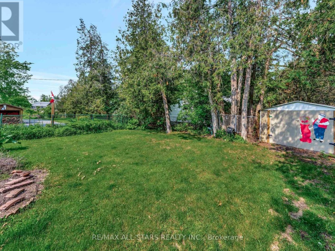 14 WYCHWOOD DRIVE E, 