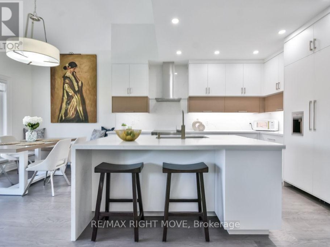 28 10 Invermara Court, Lake Simcoe
