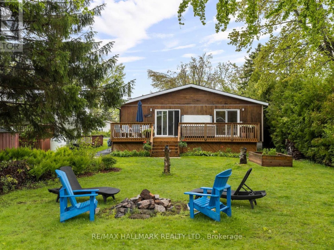 95 Lake Avenue, Lake Simcoe