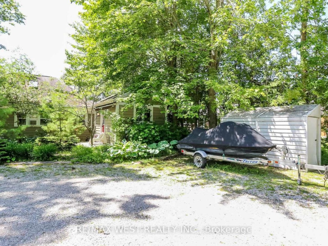 3756 GLENREST DRIVE, 