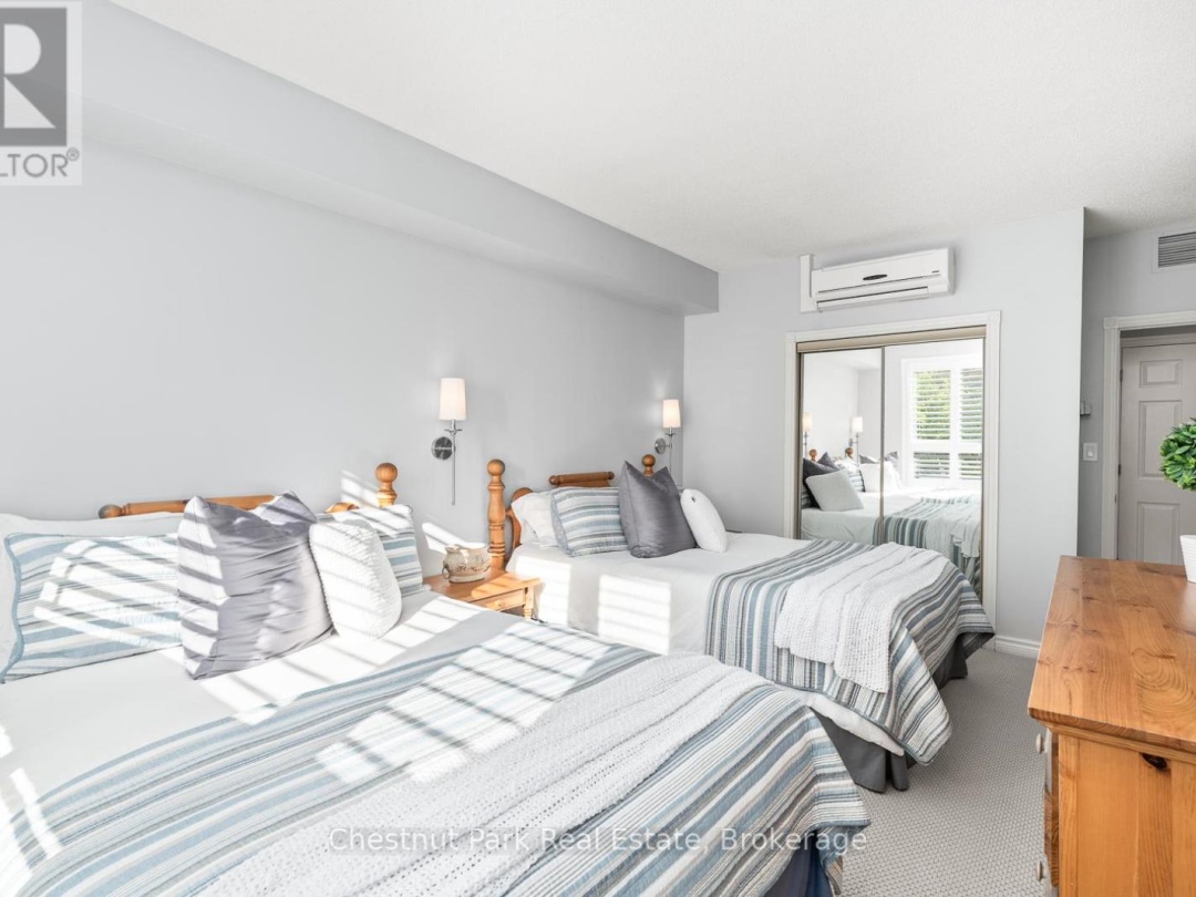5521 GRANDVIEW SIGNATURE DRIVE, 