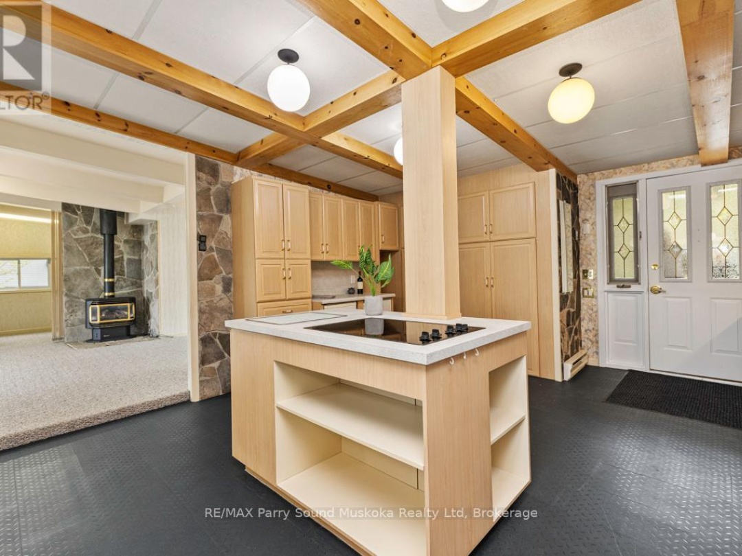 179 Manitou Drive, Manitouwabing Lake