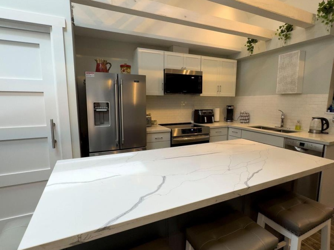 Unit 2 3 Paradise Boulevard, Lake Simcoe