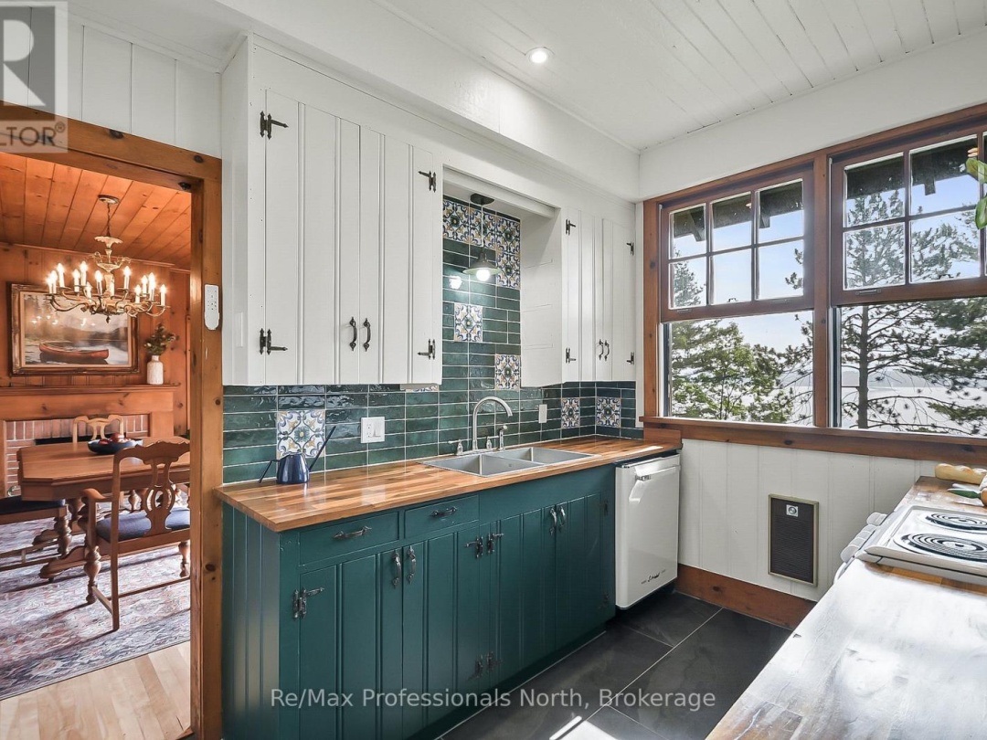 95 PEN LAKE POINT ROAD, 