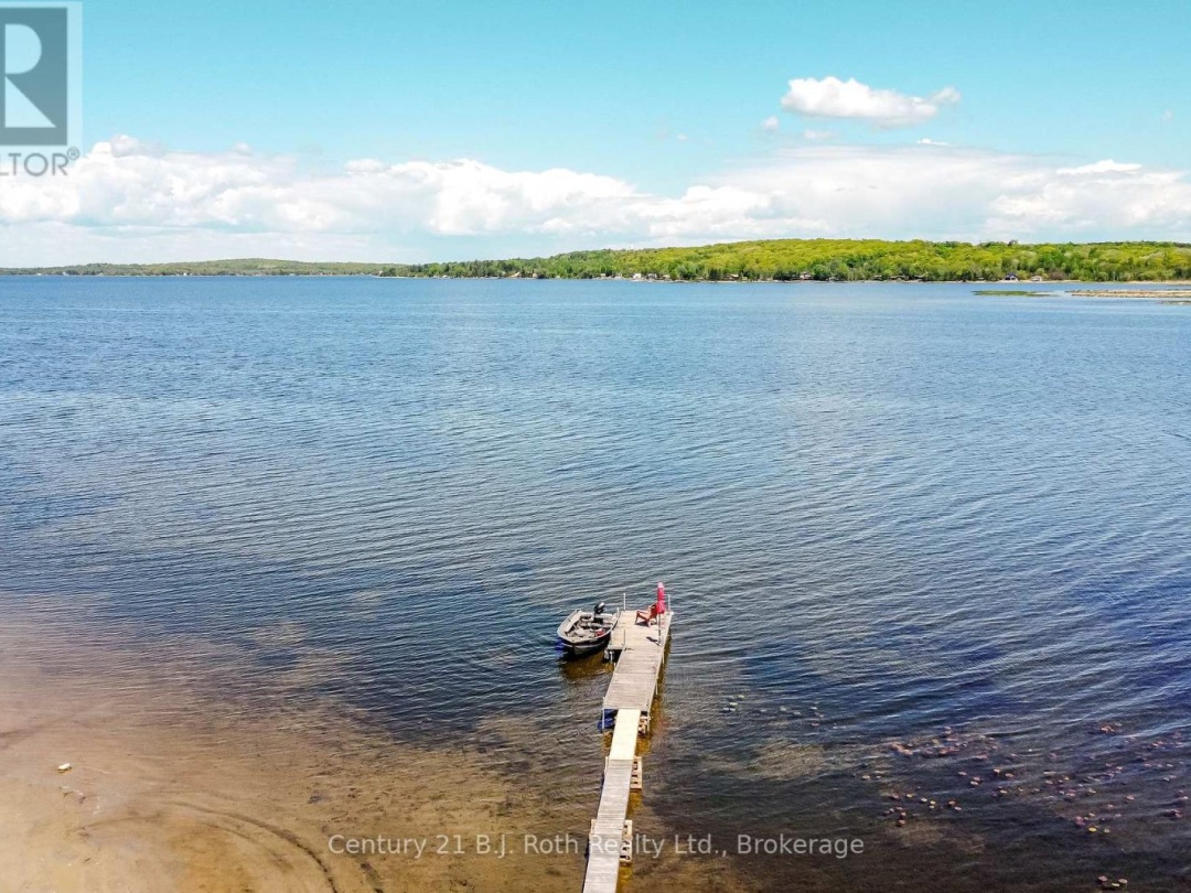 95 Maskinonge Road, Georgian Bay