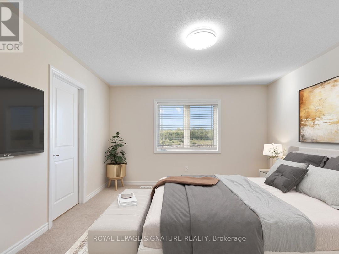 36 HILLCROFT WAY, 