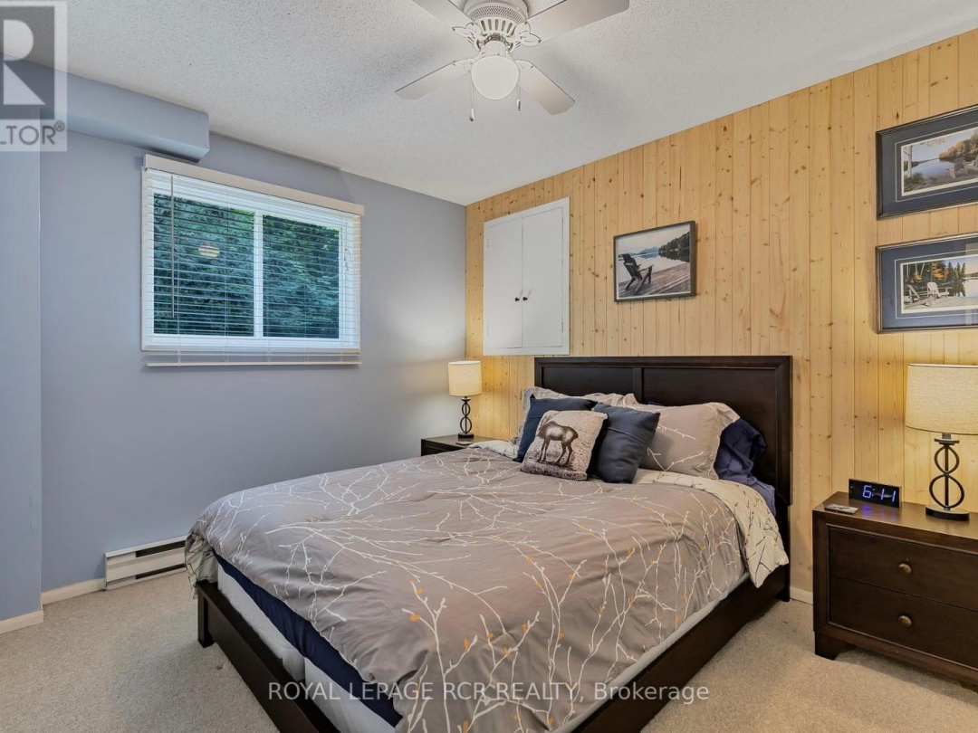 1034 BIRD LAKE CRESCENT, 