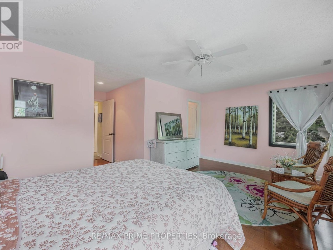 201 - 585 ATHERLEY ROAD, 
