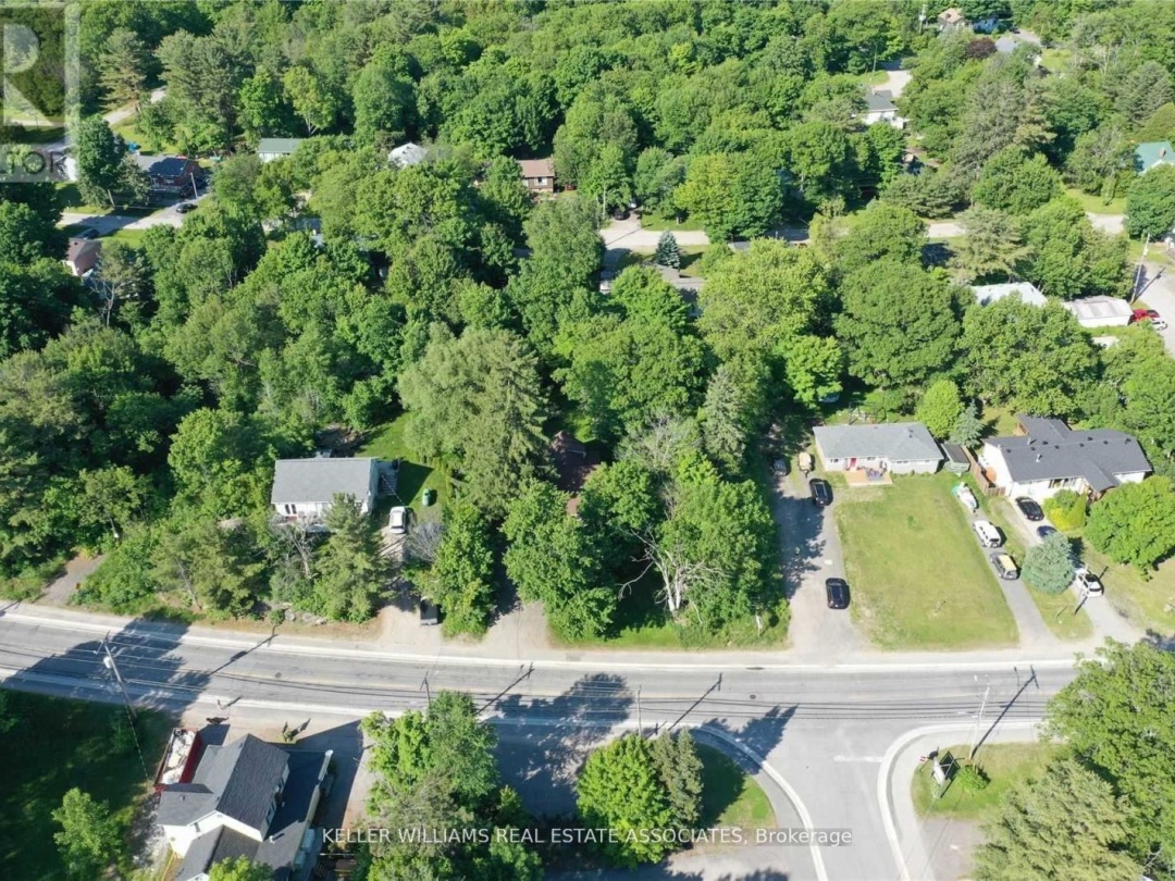 3172 Muskoka 169 Road, Muskoka Lakes