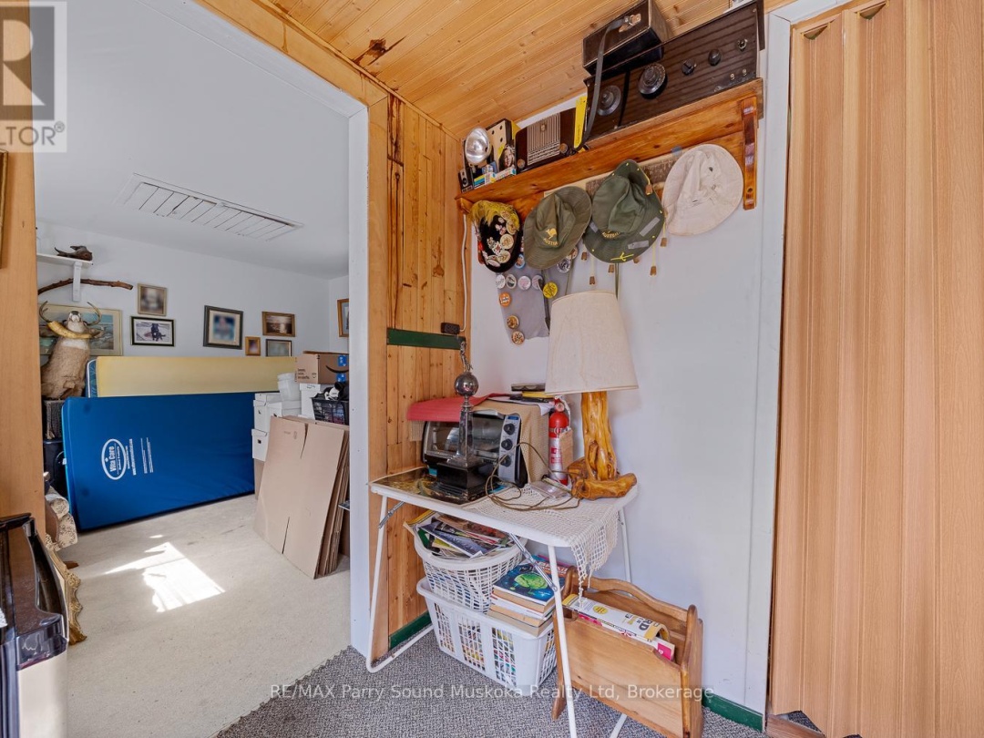 124 PINEWOOD ROAD, 