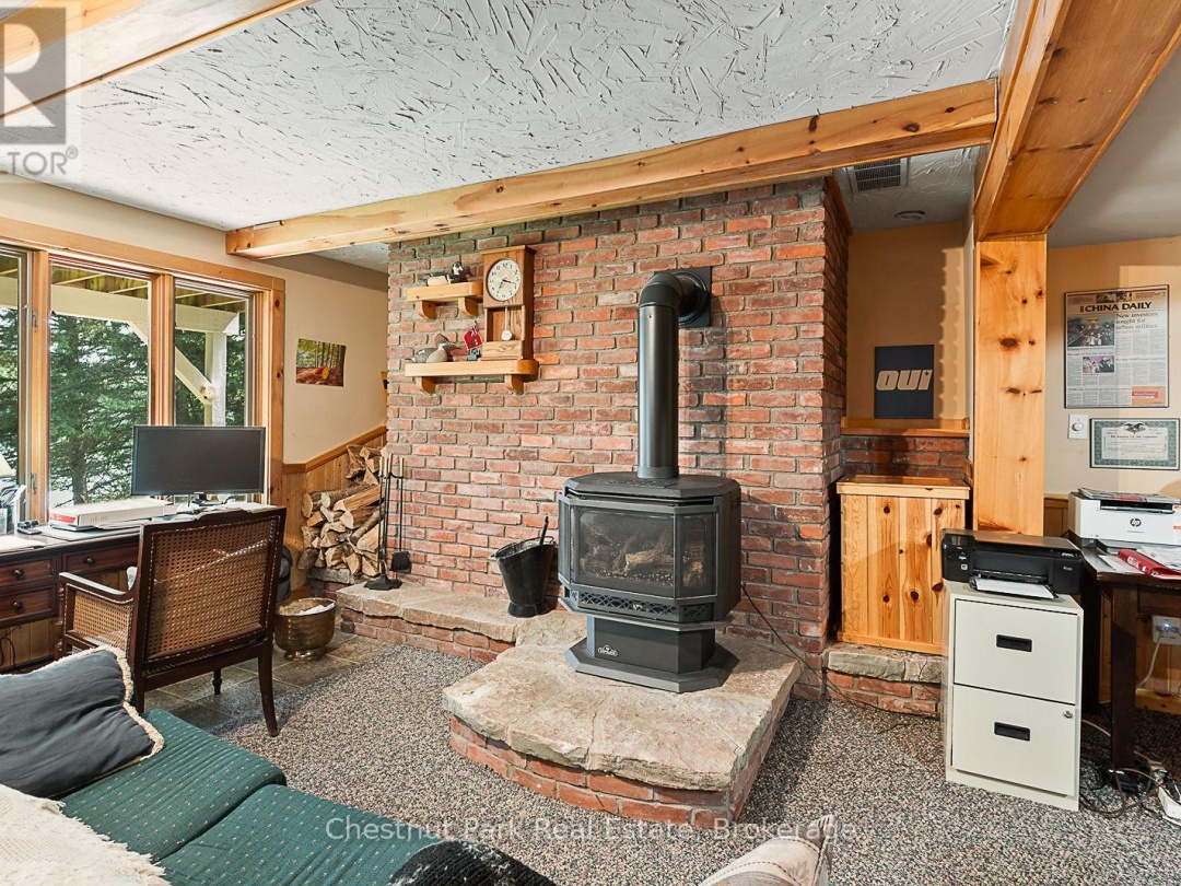 1003 ARNOTT LANE, Redstone Lake