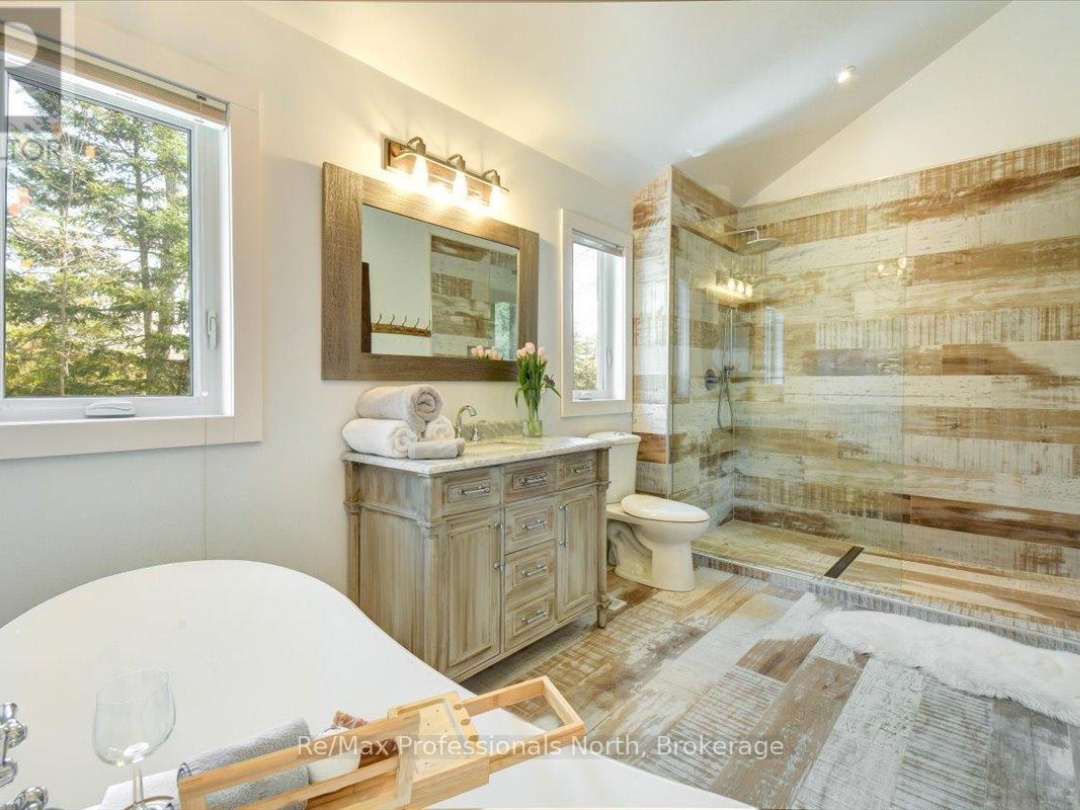 88 Russell Drive, White Lake