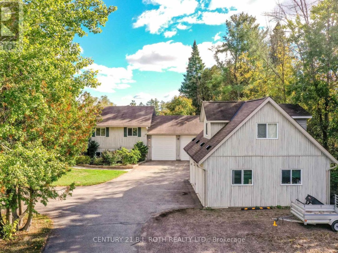 3371 LAKE ST. GEORGE BOULEVARD, 